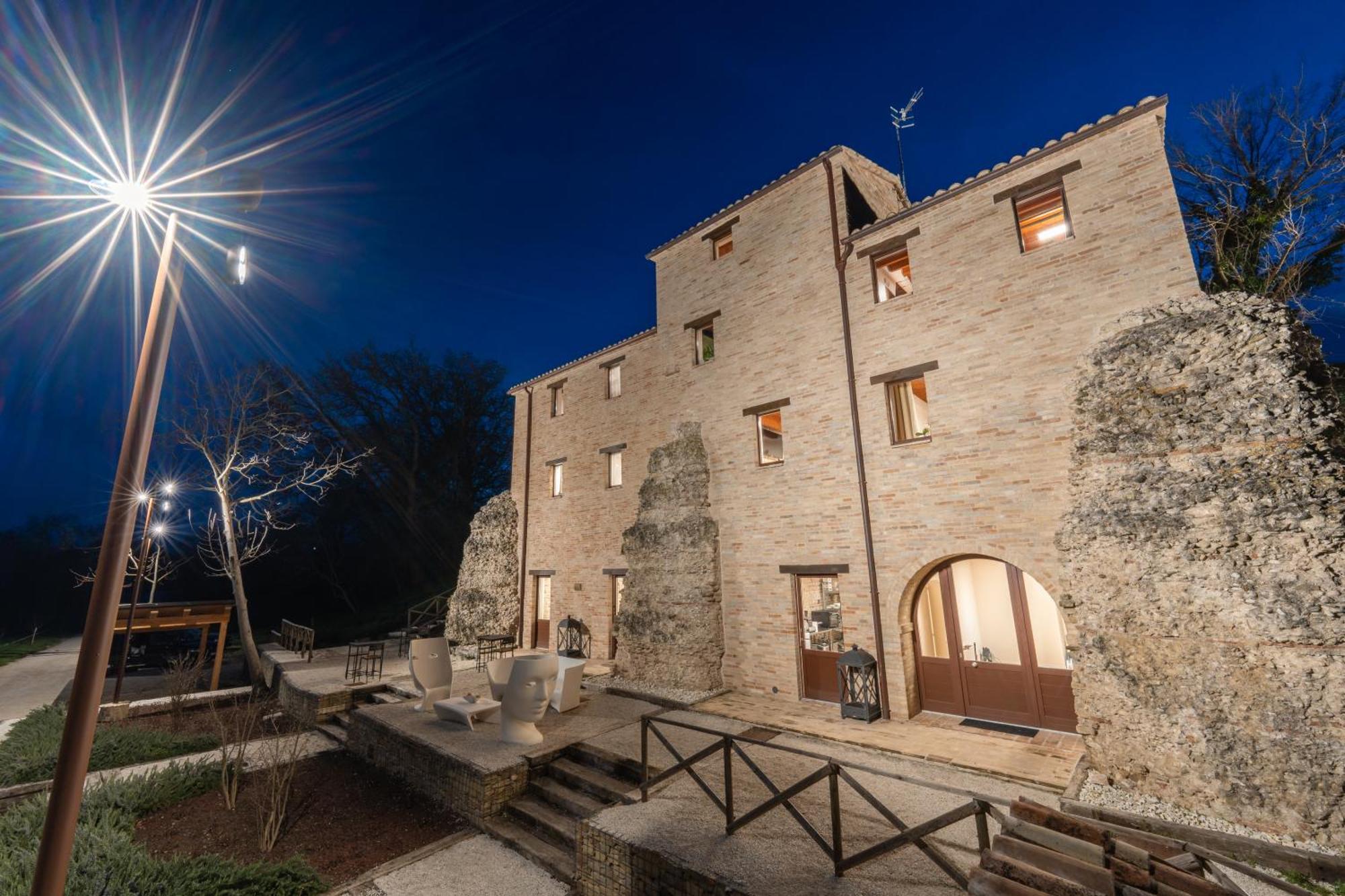Porta Gemina History Lodge Urbisaglia Экстерьер фото